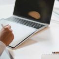How to Develop Critical Thinking Skills for Success in UK Workplaces