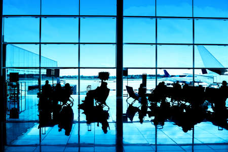 Internships or Travel? Choosing the Right Gap Year Path for UK Graduates