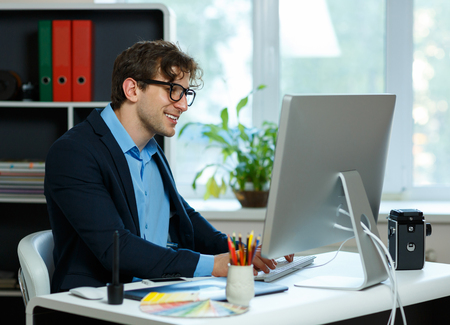 How to Effectively Follow Up After a Job Interview in the UK: Best Practices and Common Pitfalls