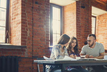 The Role of Self-Awareness in British Work Culture: Building Better Teams