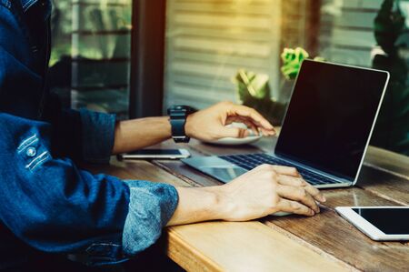 Writing the Perfect LinkedIn Follow-Up Message After a UK Job Interview