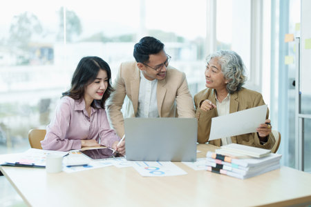 Influencing Senior Stakeholders: Persuasion Tactics for British Leaders